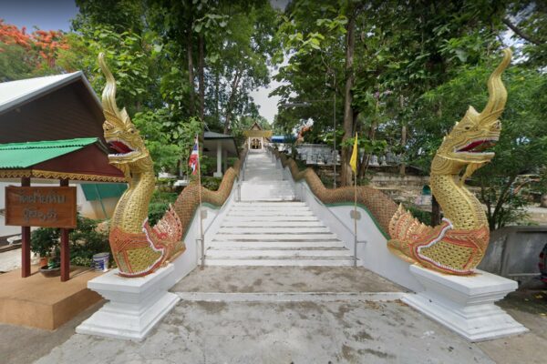 วัดฝายหิน